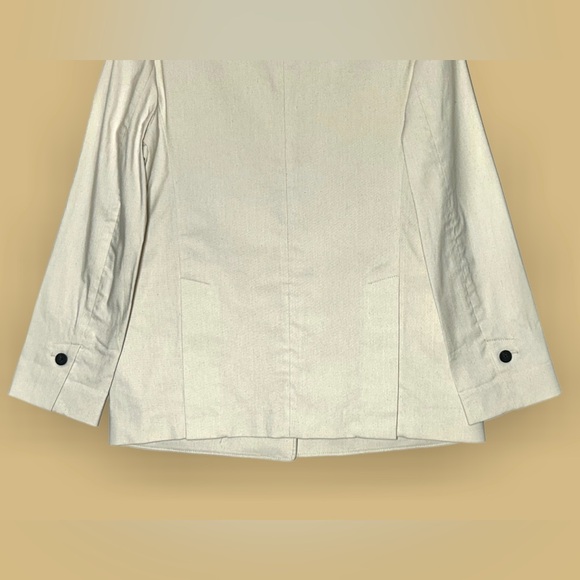 MM Lafleur The Teddy Breeze Jacket in Color Natural, Cotton Viscose Blend, 6 - Picture 10 of 15